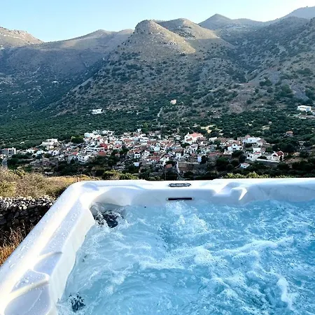Estee, Luxury With Private Infinity Pool And Jacuzzi