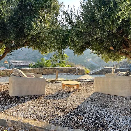 Estee, Luxury With Private Infinity Pool And Jacuzzi Villa Elounda (Crete)