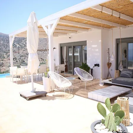 Estee, Luxury With Private Infinity Pool And Jacuzzi Villa
